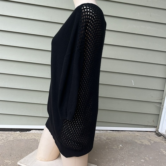 New MB Design mesh back black top - Picture 3 of 14